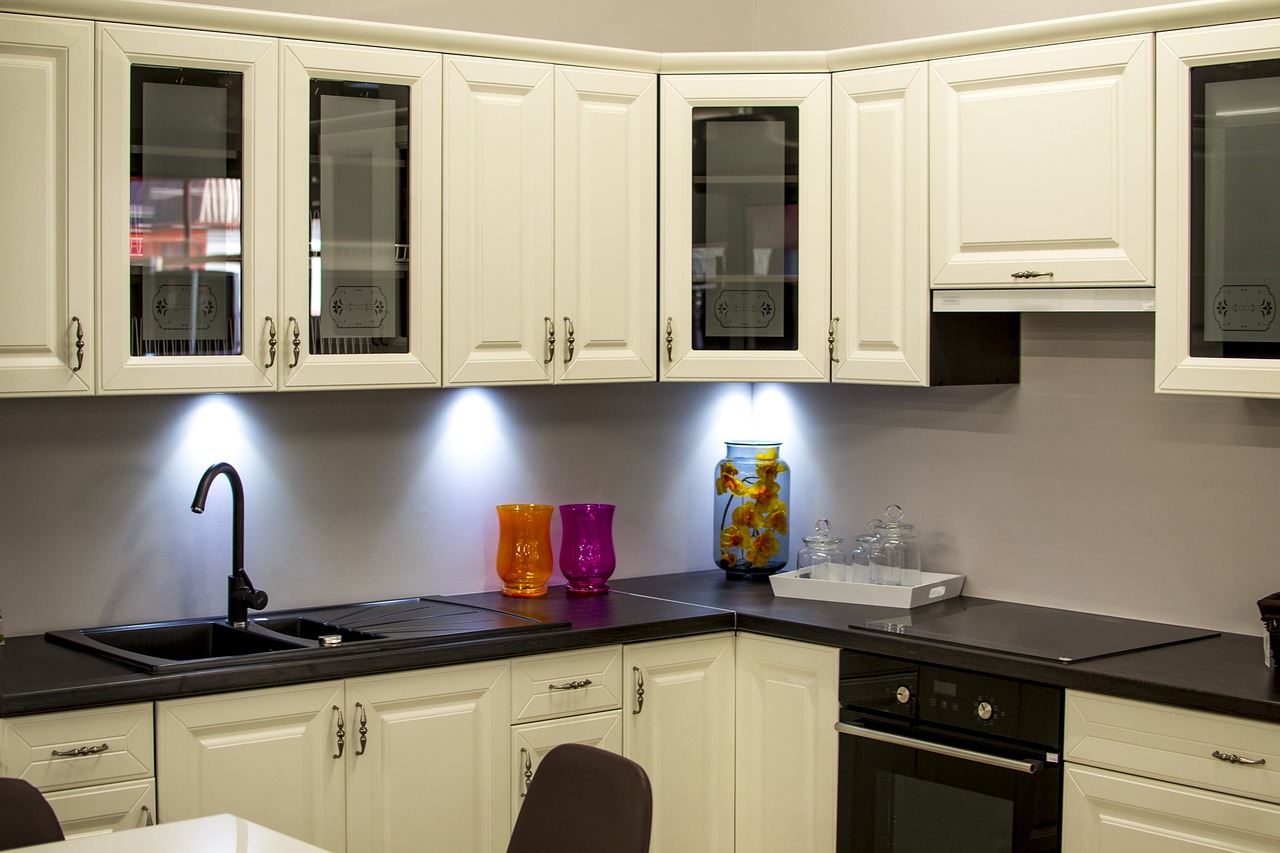 Which is the best kitchen cabinet material to choose for your space?